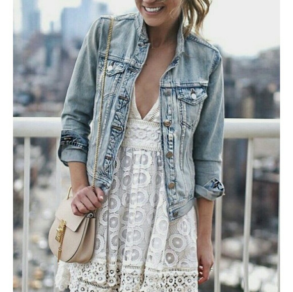 Women's distress denim jacket. - Picture 6 of 8